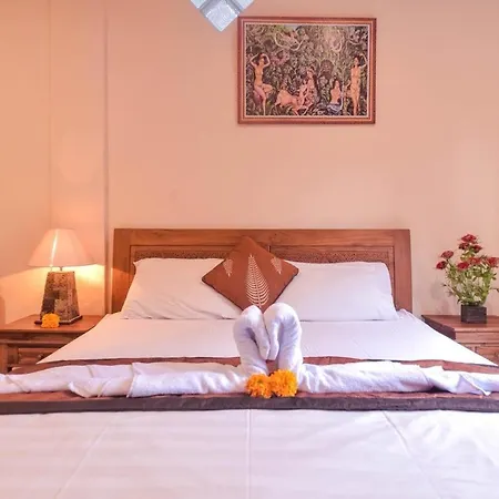 Hotel Kamar Suci House