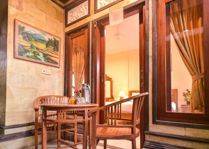 Kamar Suci House