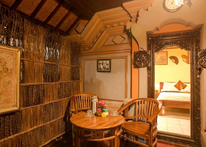 Kamar Suci House Pensión