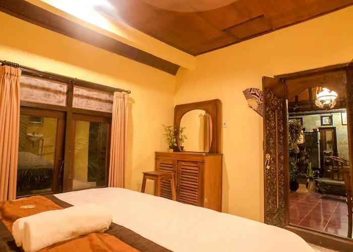 Kamar Suci House